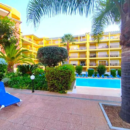 Pool Nest Palm Breeze At Citycenter And Marina Apartman *