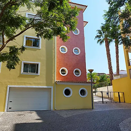 Pool Nest Palm Breeze At Citycenter And Marina Apartman Lagos