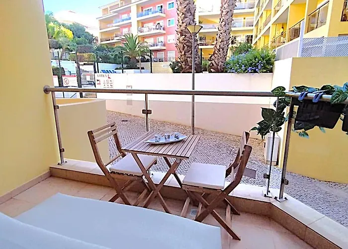 Pool Nest Palm Breeze At Citycenter And Marina *