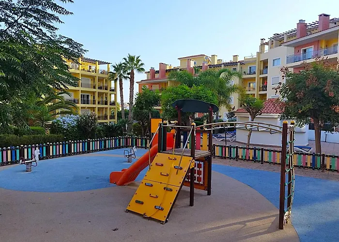 Pool Nest Palm Breeze At Citycenter And Marina