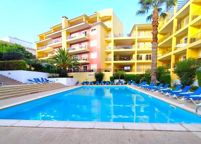 Pool Nest Palm Breeze At Citycenter And Marina